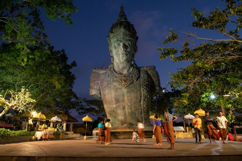 Công viên văn hóa Garuda Wisnu Kencana Công viên văn hóa Garuda Wisnu Kencana