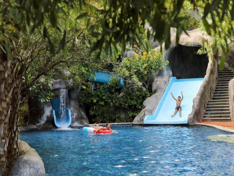 Hồ bơi Gia đình tại Padma Resort Legian Bali